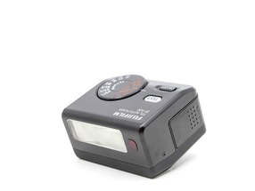 Flash Fujifilm EF-X20 con attacco a slitta