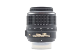 Nikon AF-S DX Nikkor 18-55mm f/3.5-5.6G VR