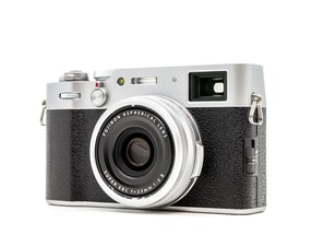 Fujifilm X100V