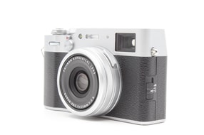 Fujifilm X100V