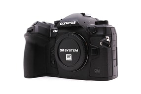 OM SYSTEM OM-1