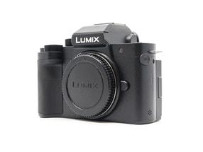 Panasonic Lumix DC-G100D