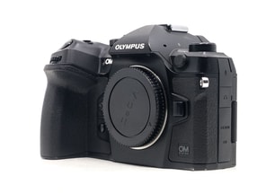 OM-SYSTEEM OM-1