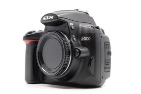 Nikon D5000