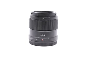 Panasonic Lumix G 42.5mm f/1.7 ASPH Power O.I.S.