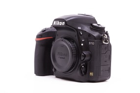 Nikon D750