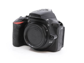 Nikon D5500
