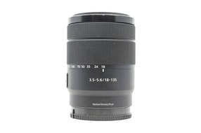 Sony E 18-135mm f/3.5-5.6 OSS