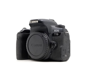 Canon EOS 77D