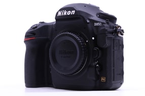 Nikon D850