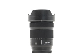 Panasonic Lumix S 28-200mm f/4-7.1
