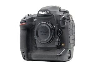Nikon D5 (Dual XQD)