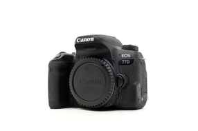 Canon EOS 77D