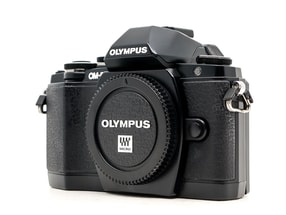 Olympus OM-D E-M10