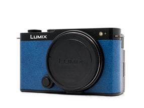 Panasonic Lumix DC-S9
