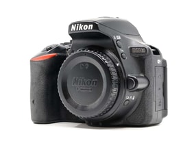Nikon D5500