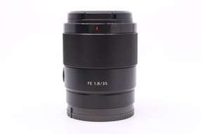 Sony FE 35mm f/1.8