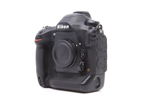 Nikon D6