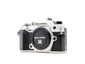 OM SYSTEM OM-5