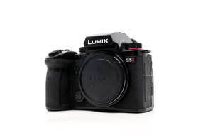 Panasonic Lumix S5 II