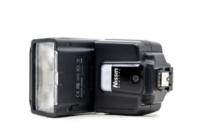 Nissin i40 flitser - Specifiek voor Sony