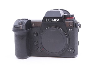 Panasonic Lumix DC-S1