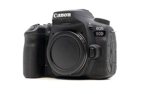 Canon EOS 90D