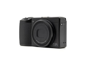 Ricoh GR III