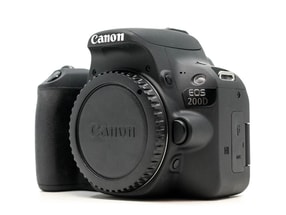 Canon EOS 200D