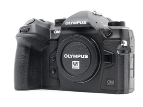 OM SYSTEM OM-1