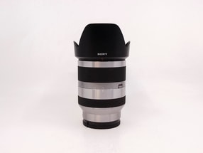 Sony E 18-200mm f/3.5-6.3 OSS
