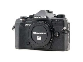 Olympus OM-D E-M5 Mark II