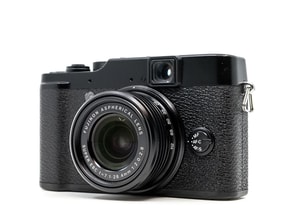 Fujifilm X10