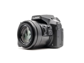 Panasonic Lumix DMC-FZ330