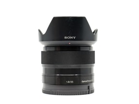 Sony E 35mm f/1.8 OSS