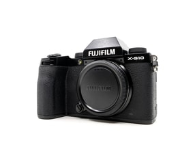 Fujifilm X-S10