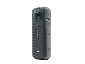 Insta360 X4