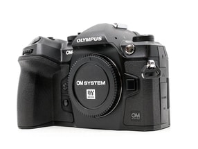 OM SYSTEM OM-1