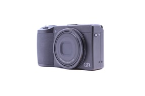 Ricoh GR III HDF