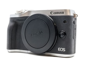 Canon EOS M6