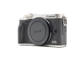 Canon EOS M6