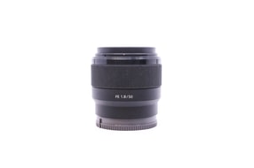 Sony FE 50mm f/1.8