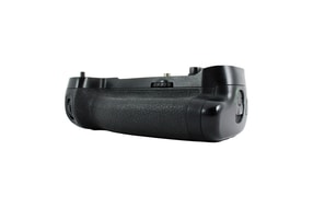 Nikon MB-D17 Battery Grip
