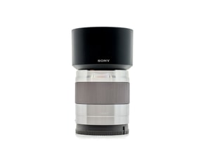 Sony E 50mm f/1.8 OSS
