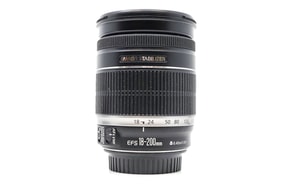 Canon EF-S 18-200mm f/3.5-5.6 IS