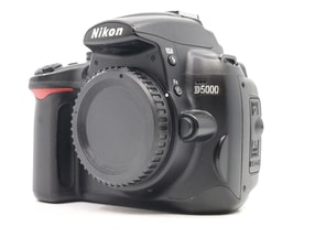 Nikon D5000