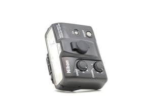 Nikon SB-R200 Speedlight