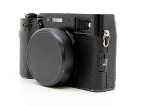 Fujifilm X100V