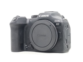 Canon EOS R7