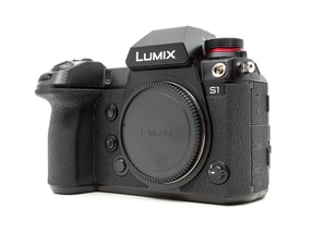Panasonic Lumix DC-S1